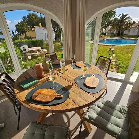 Boho Veranda Apartment *